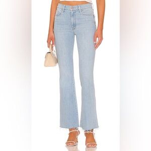 Mother Denim The Weekender Fray Jean in Mentally Elsewhere